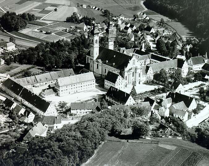 Luftbild Heil- und Pflegeanstalten Zwiefalten, 1943. (Quelle: Bildarchiv ZfP Südwürttemberg)