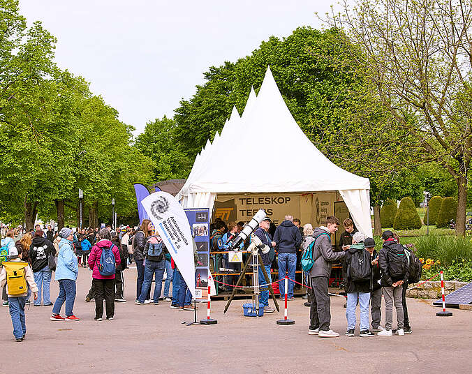 Explore Science an der Uferpromenade.(Foto: Klaus Tschira Stiftung gGmbH)