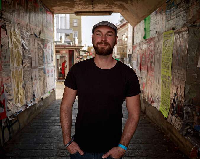 MC Marvin Suckut führt durch den Abend MC Marvin Suckut führt durch den Abend