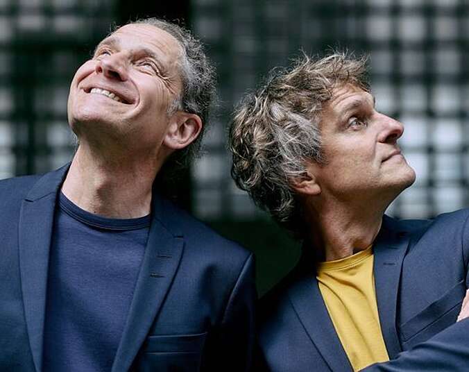 Bild zur Veranstaltung: Glücksmomente - Von und mit JUNGE JUNGE!