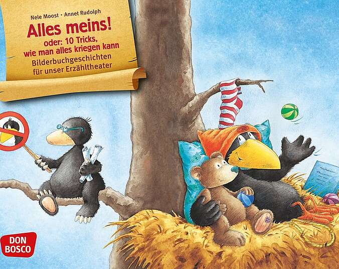 Rabe Socke in seinem Nest mit seinen Schätzen.